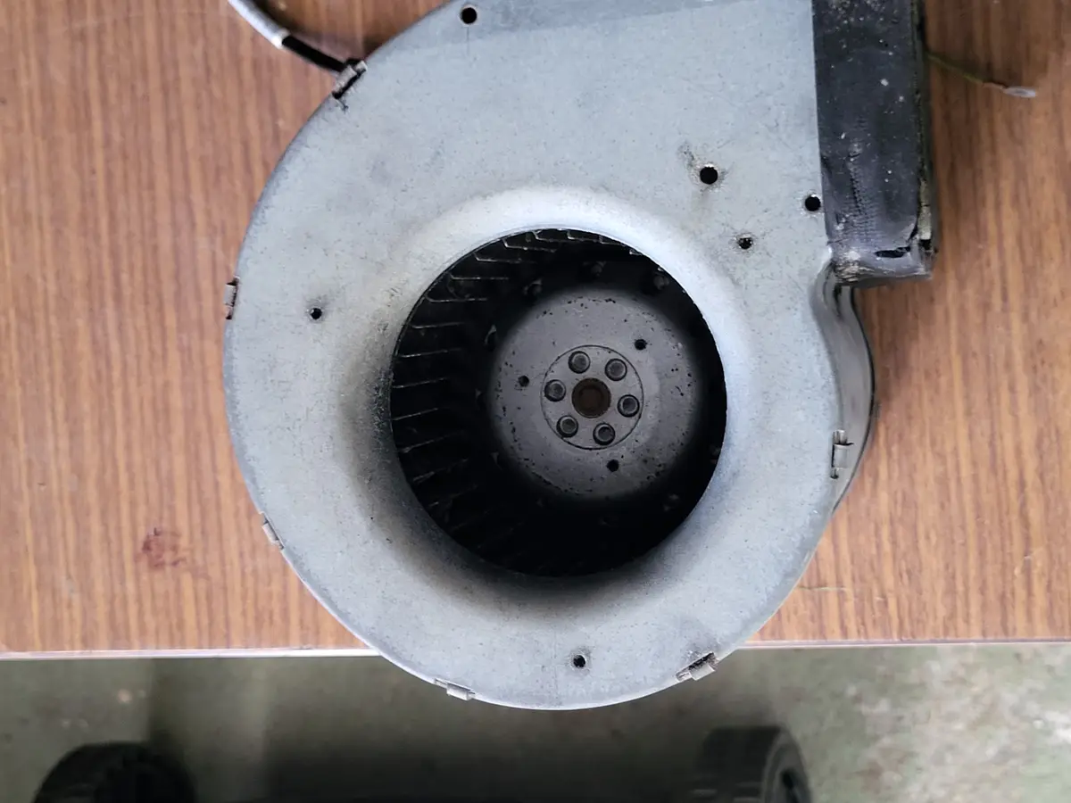 0004200943-VENTILATEUR EBM D2E097-BD04-06 3