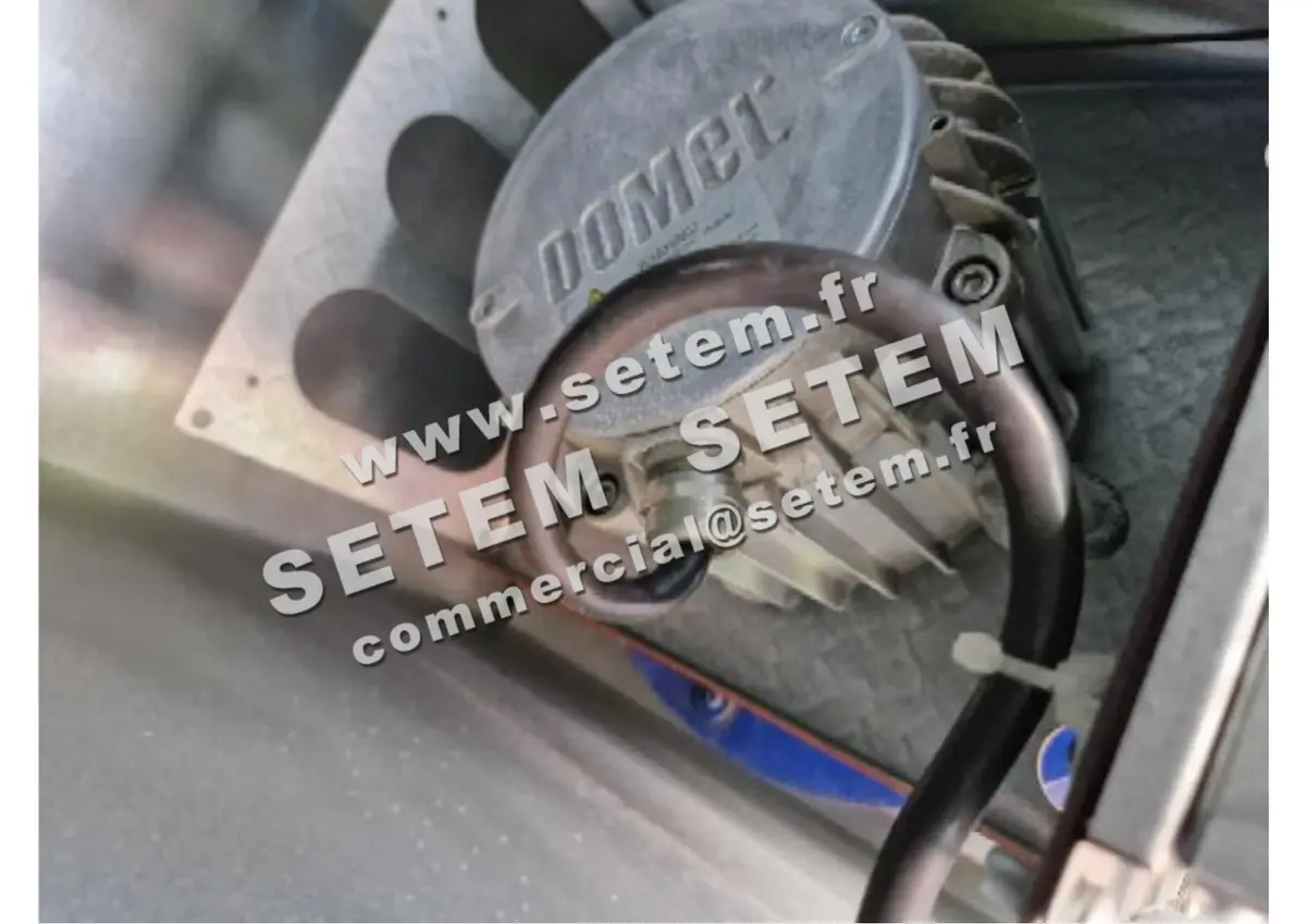 1303002668-MOTEUR DOMEL AZ108-30-S120A-AC00 *747.3.195*