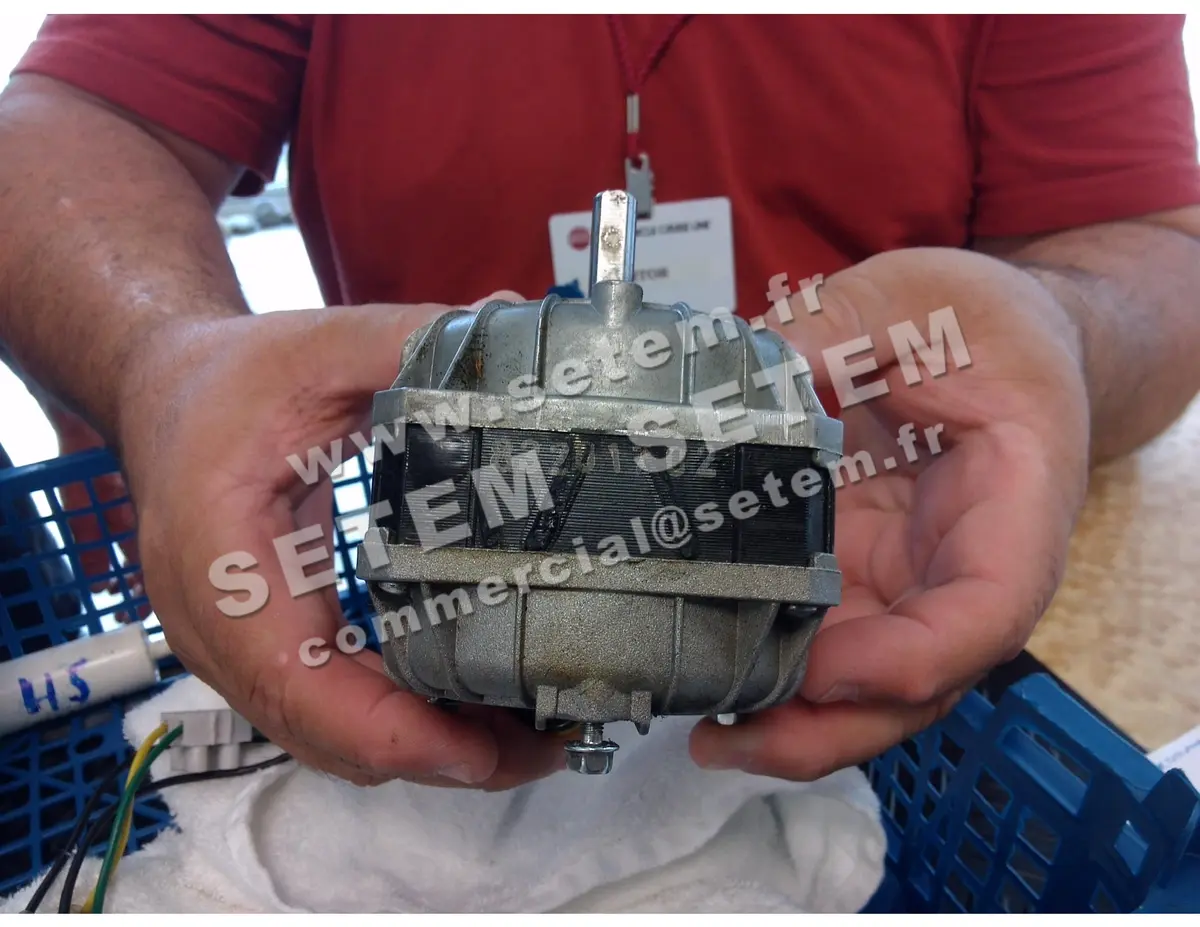1539000029-MOTEUR EUROMOTORSA83-2017/02 *4121.0029*