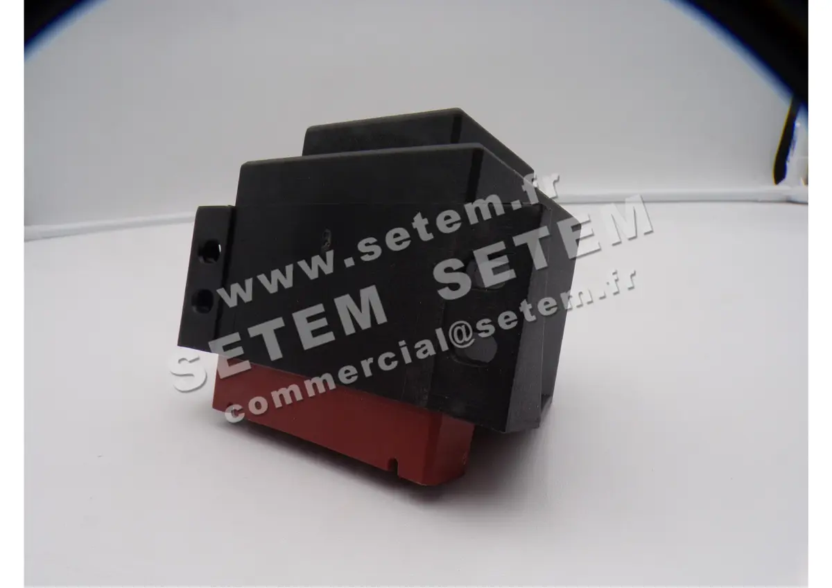 1539005156-AUTOTRANSFORMATEUR 120W 66616408 EUROMOTORS *4135.0012*