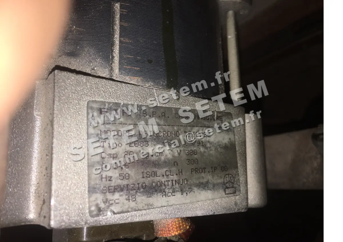 1828002083-MOTEUR FIR 2083