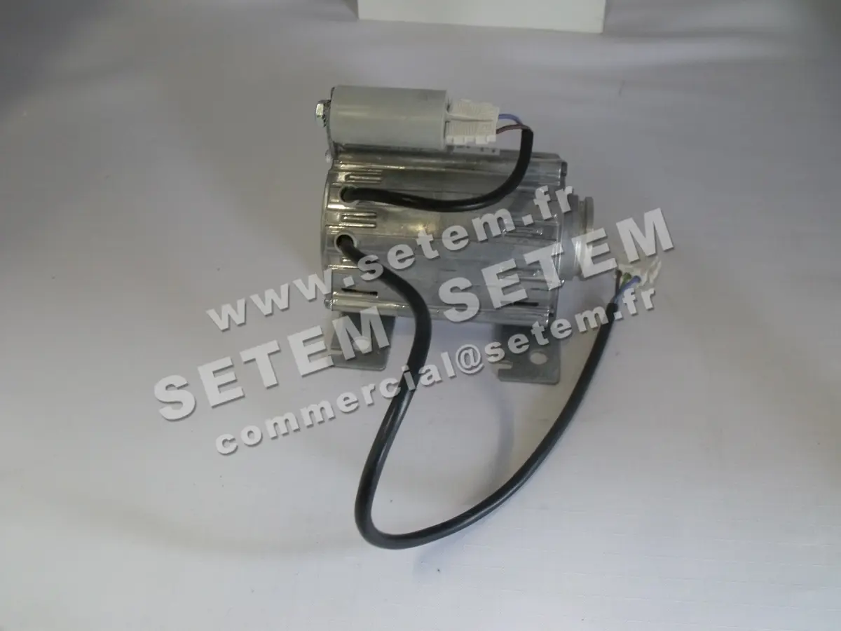 5726001766-MOTEUR RPM C010709 2